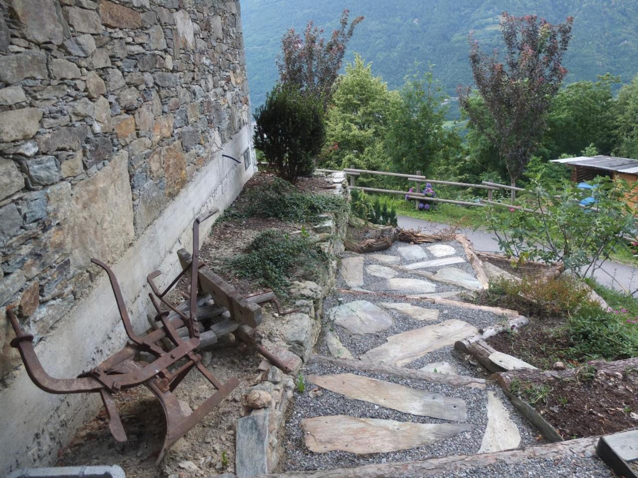 Vila Agriturismo Al Castagneto Mazzo di Valtellina Exteriér fotografie