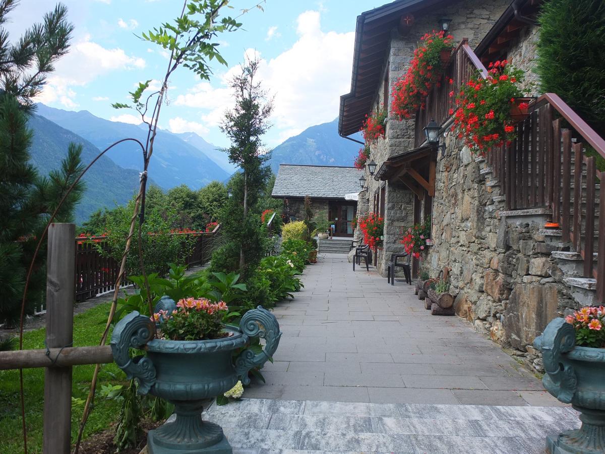 Vila Agriturismo Al Castagneto Mazzo di Valtellina Exteriér fotografie